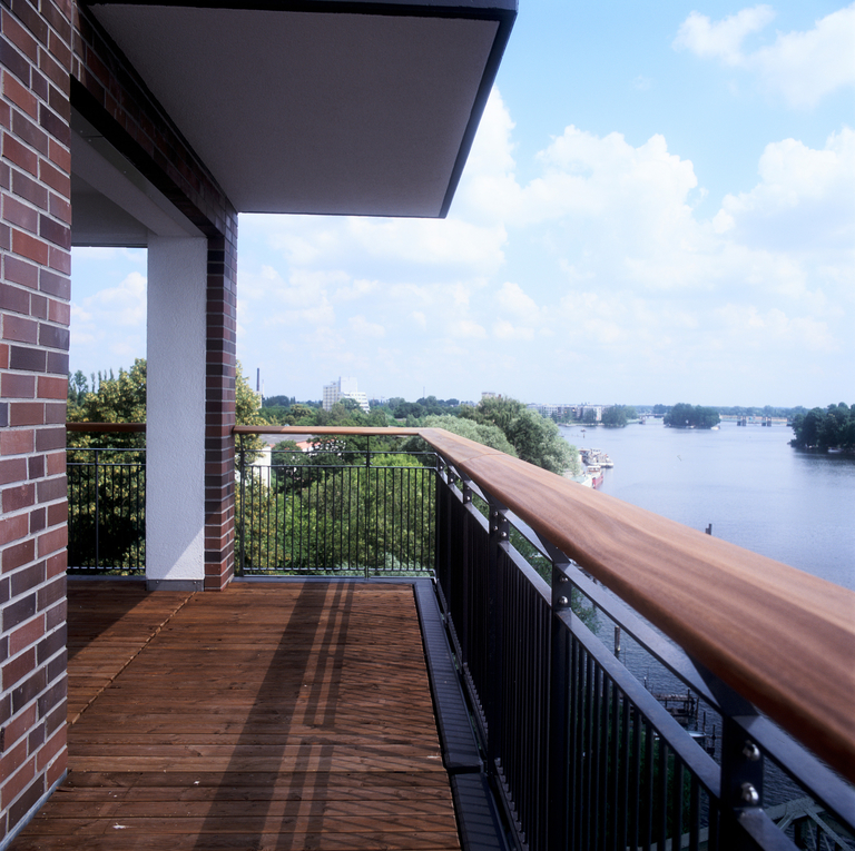 Baaum - RRA∏Sebastian Schobbert_Berlin_001.jpg