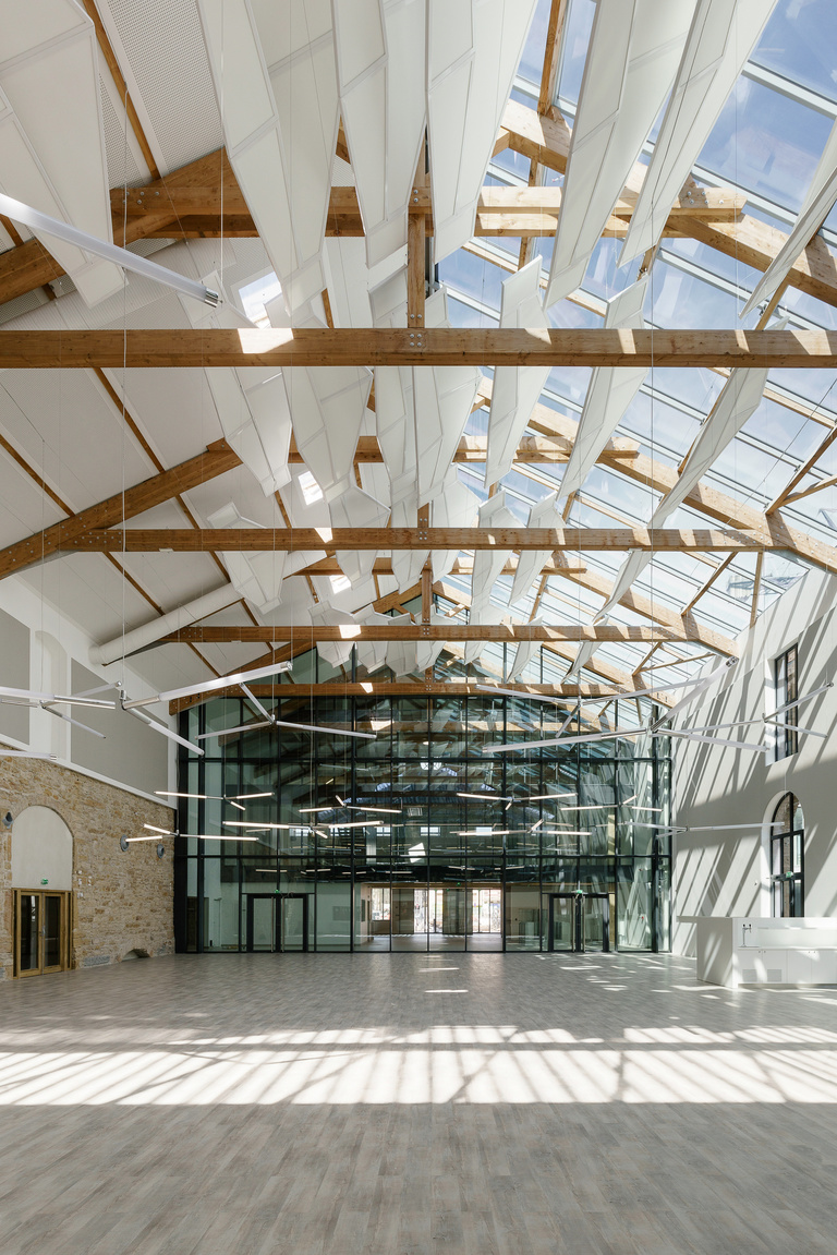 Baaum - Reichen et Robert associes-La Grande Halle Gerland-Campus EDF-Ph-Roguet 02012.jpg