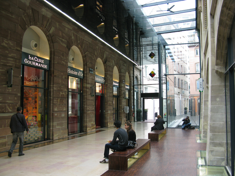 Baaum - 03-REICHEN ET ROBERT & ASSOCIES∏BERNARD REICHEN.jpg