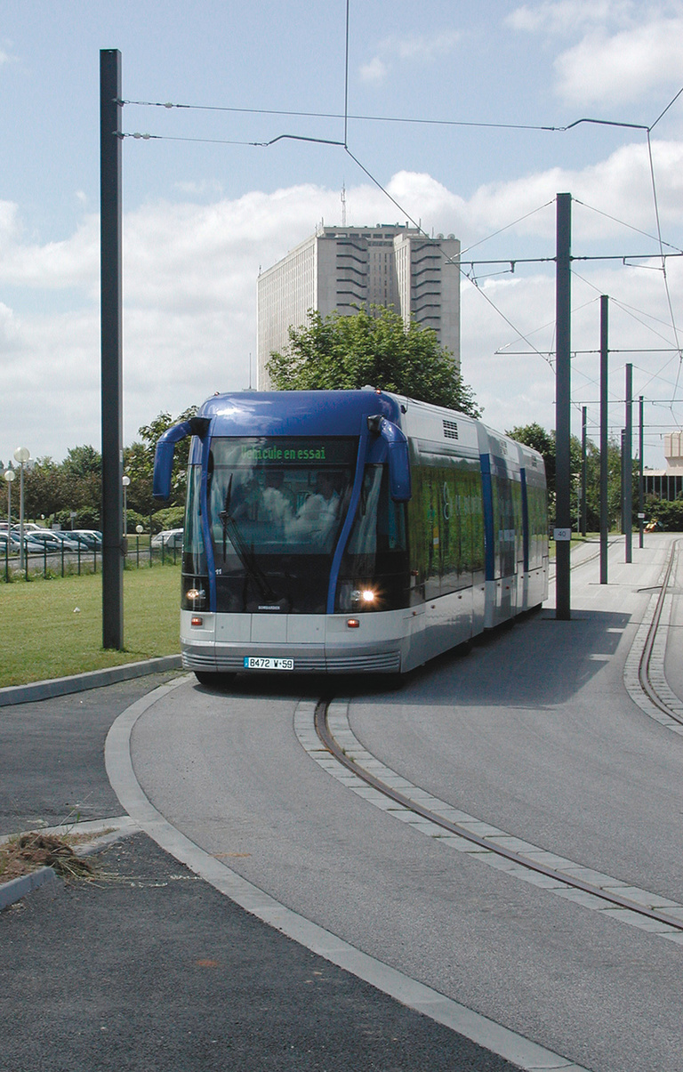 Carta - Reichen et Robert Associés - photo tram 28 06 2002.jpg