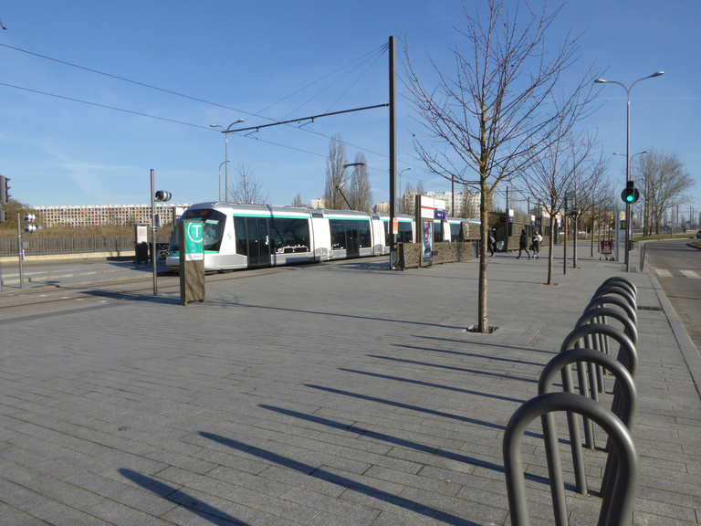 Baaum - T6-velizy gare-P1020571.jpg