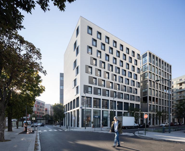 Baaum - 20240422_CARTA_REICHEN_ET_ROBERT_ASSOCIES_1_RUE_PIERRE_CURIE_ASNIERES_HUGO_HEBRARD_019.jpg