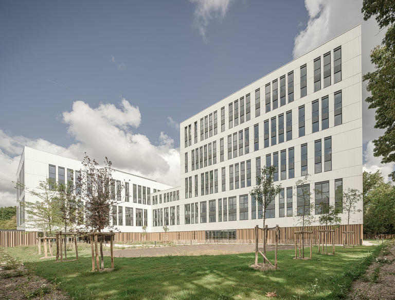 Baaum - CARRA_18082BNI_H0A8892@G-web.jpg